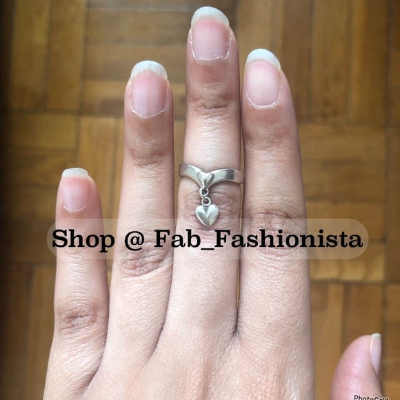 Sterling silver dangle heart ring size 4 - Picture 4 of 11